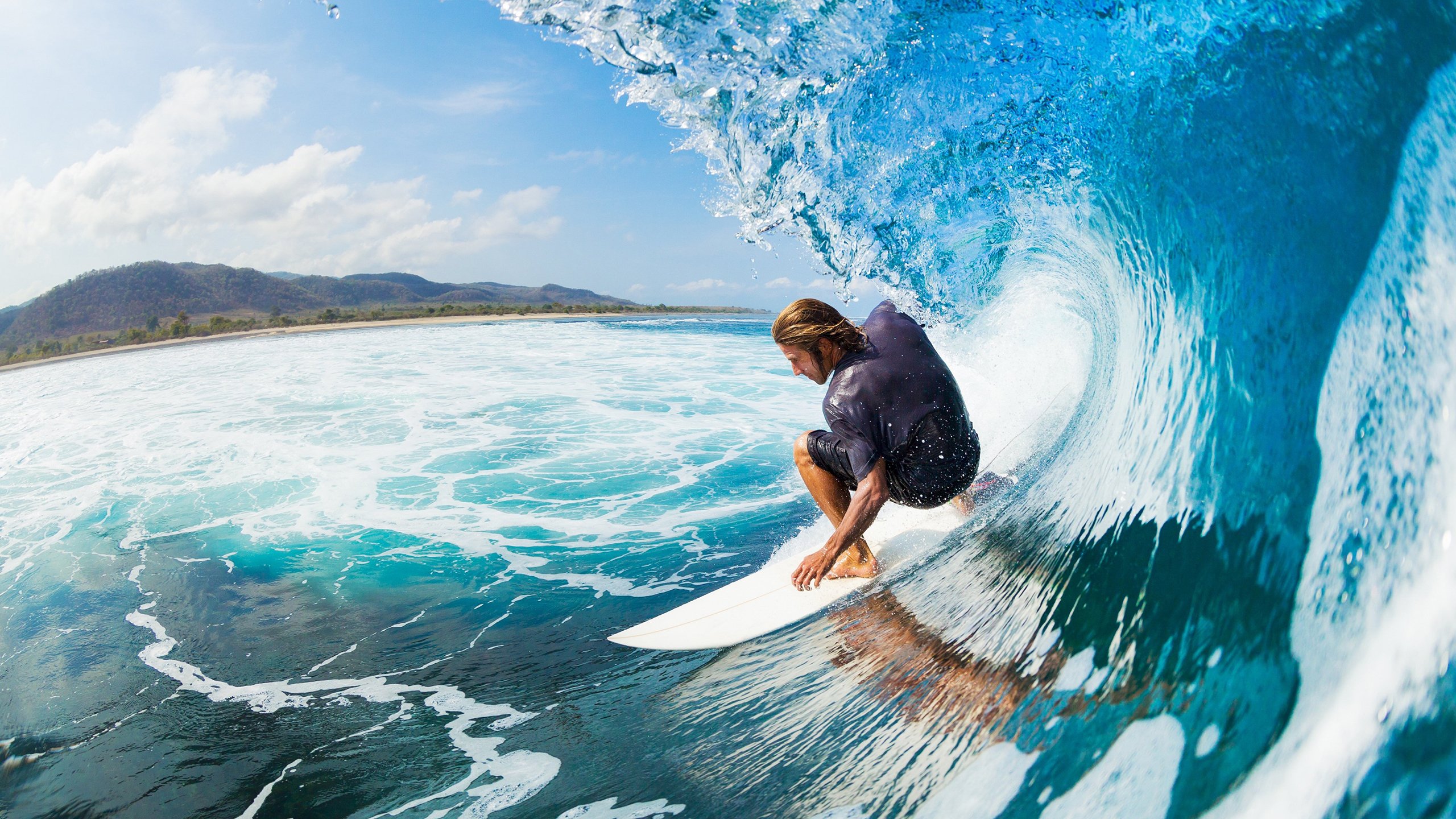 德甲极速反击：冲破防线的瞬间令人惊叹，德甲打法